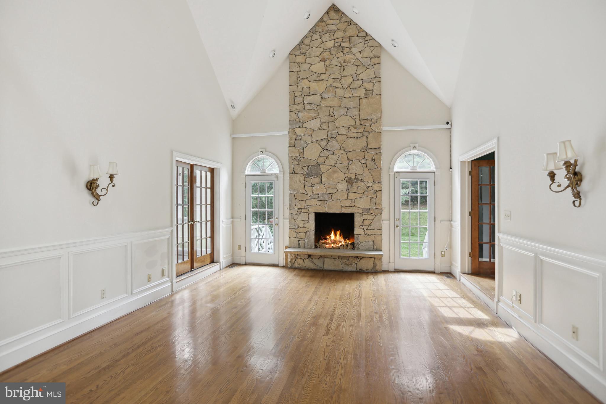 8930 Harvest Square Ct