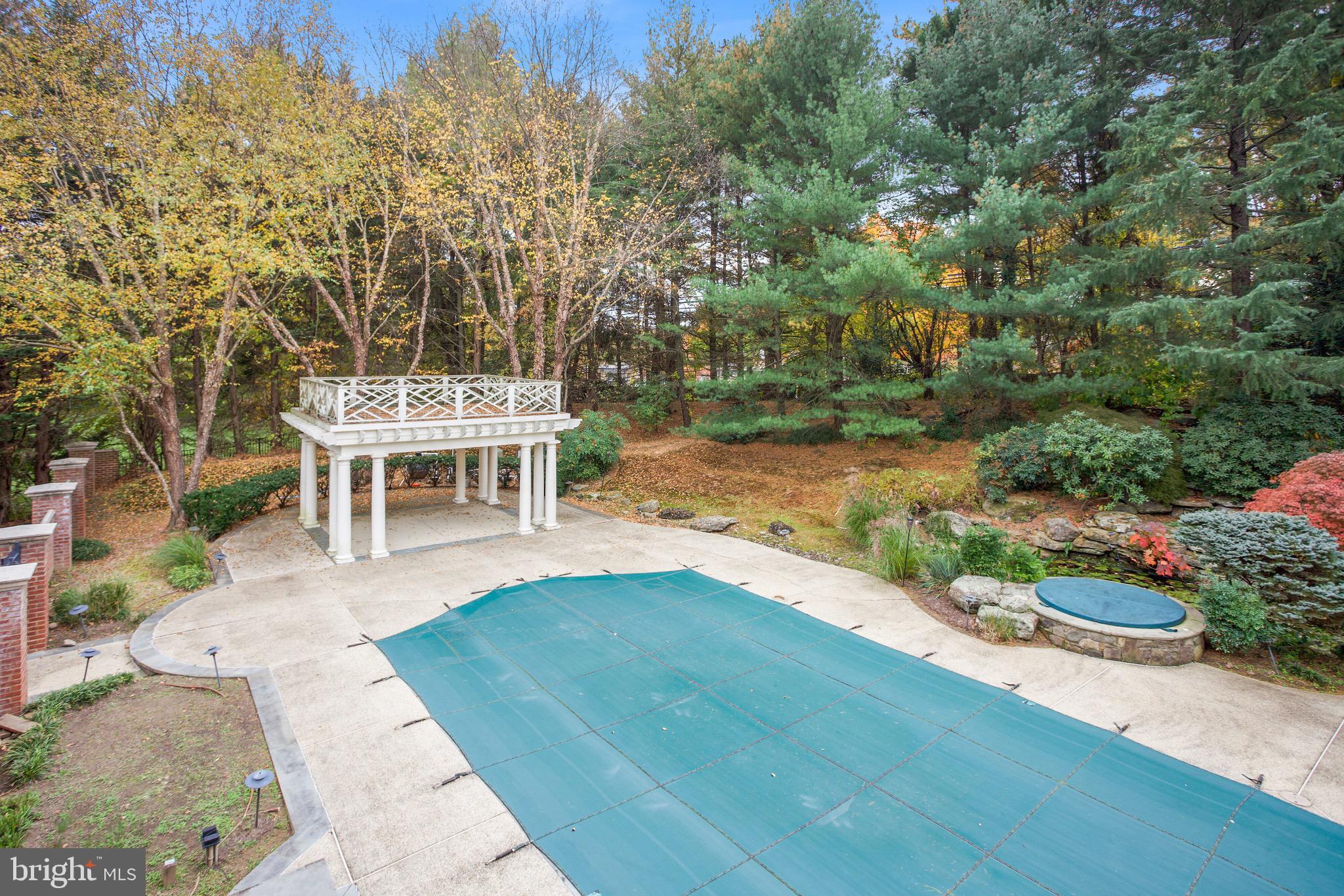 8930 Harvest Square Ct