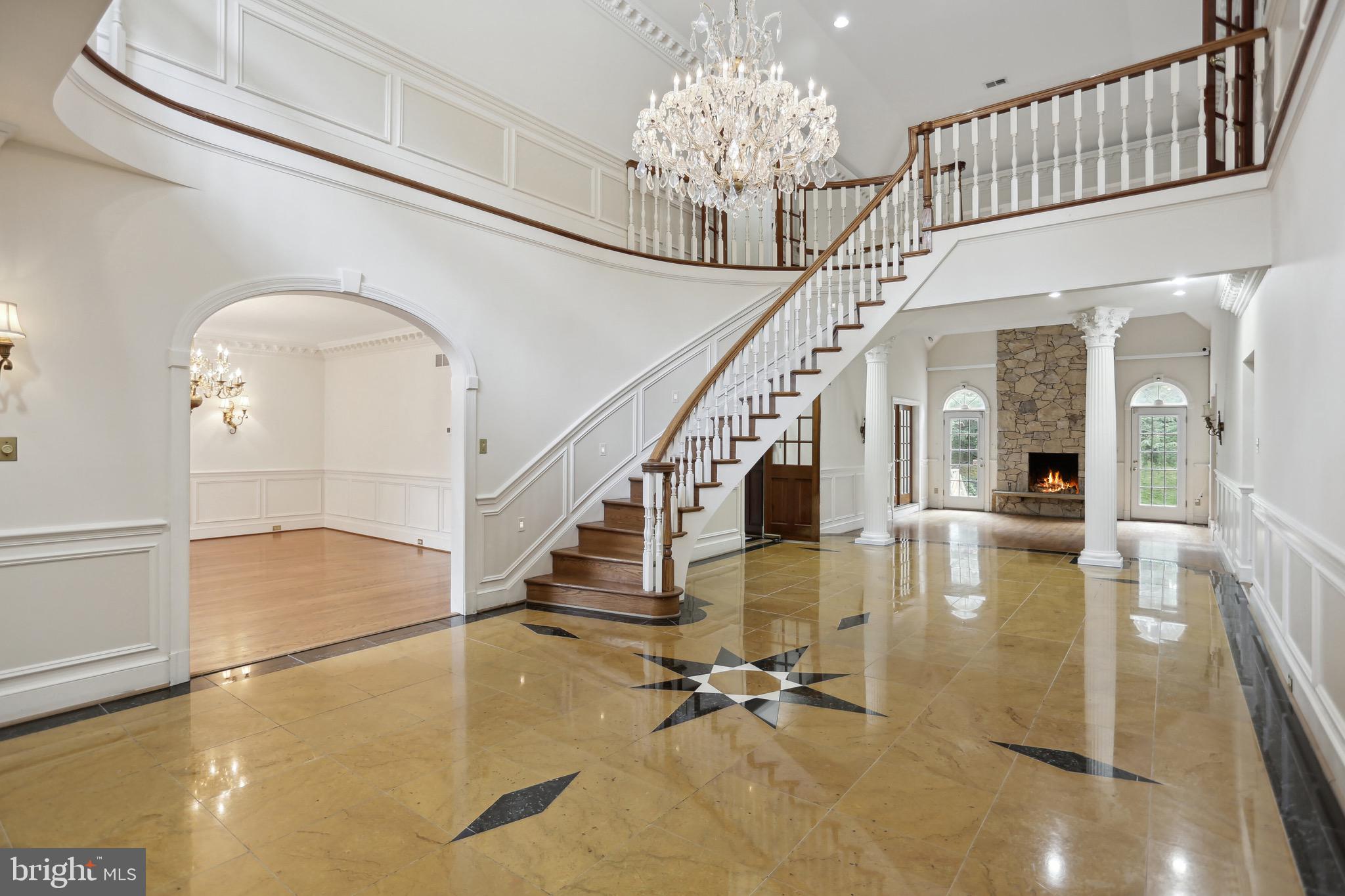 8930 Harvest Square Ct