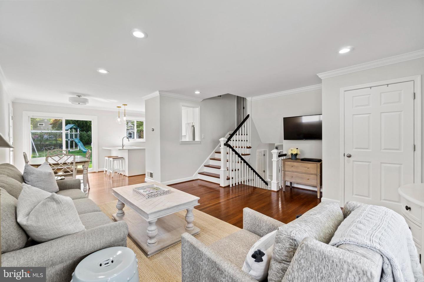 11119 Lund Pl