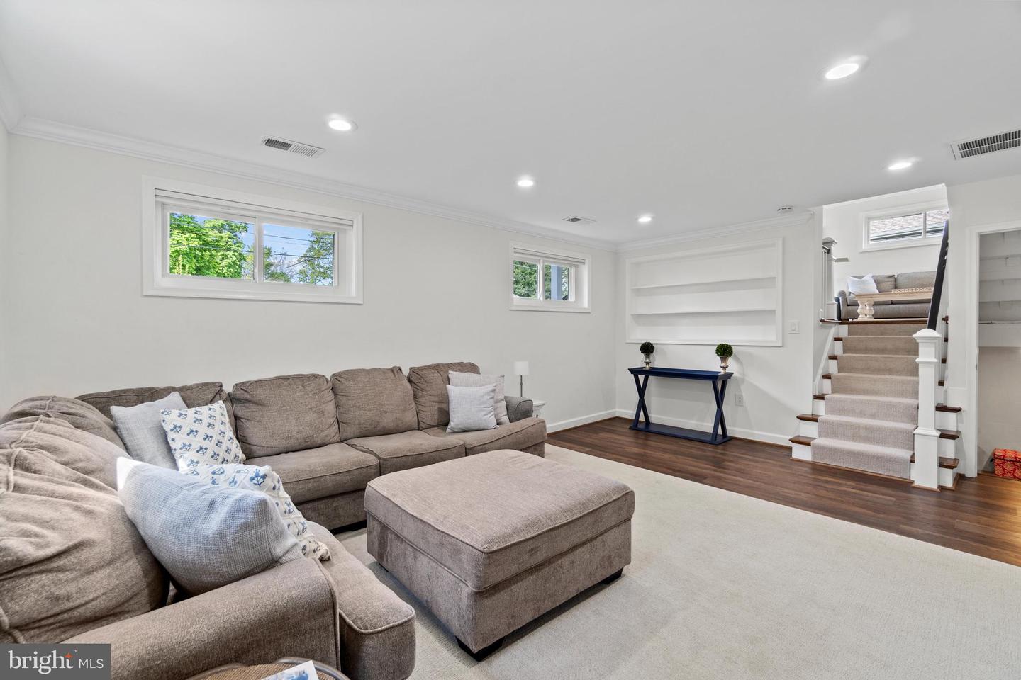 11119 Lund Pl
