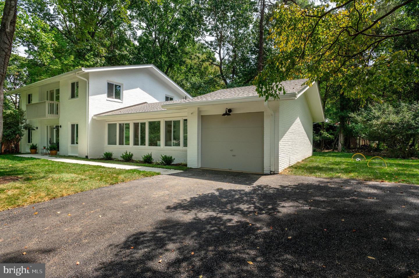 1 Carderock Ct