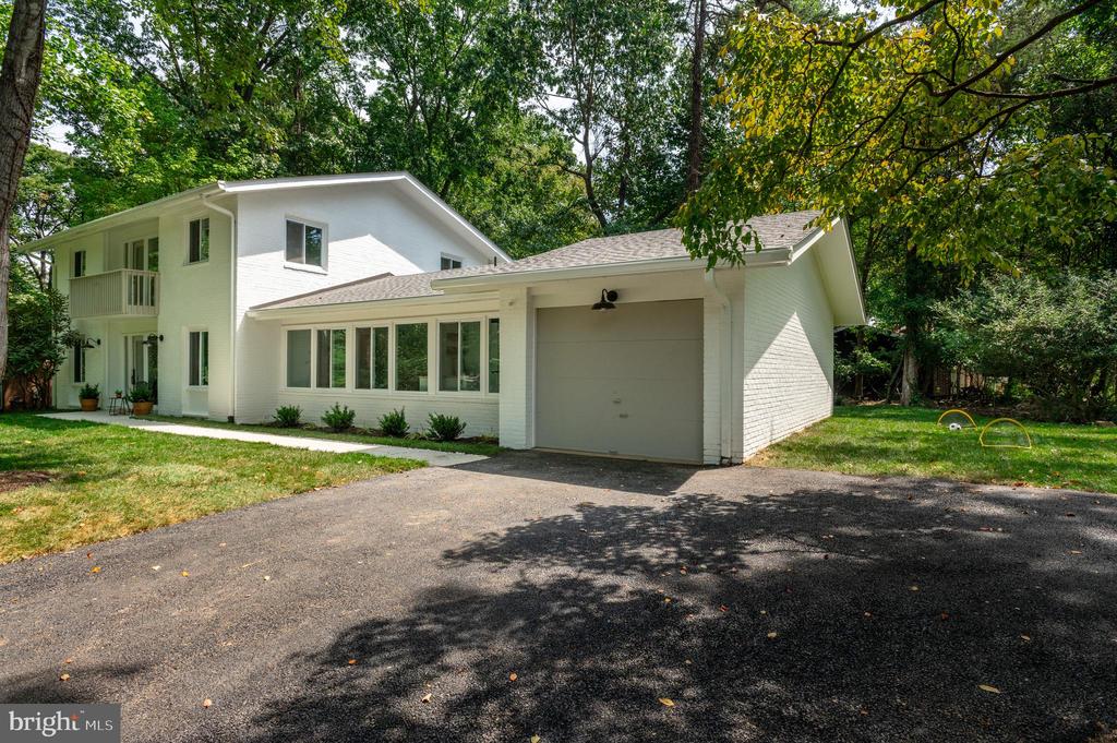 1 Carderock Ct
