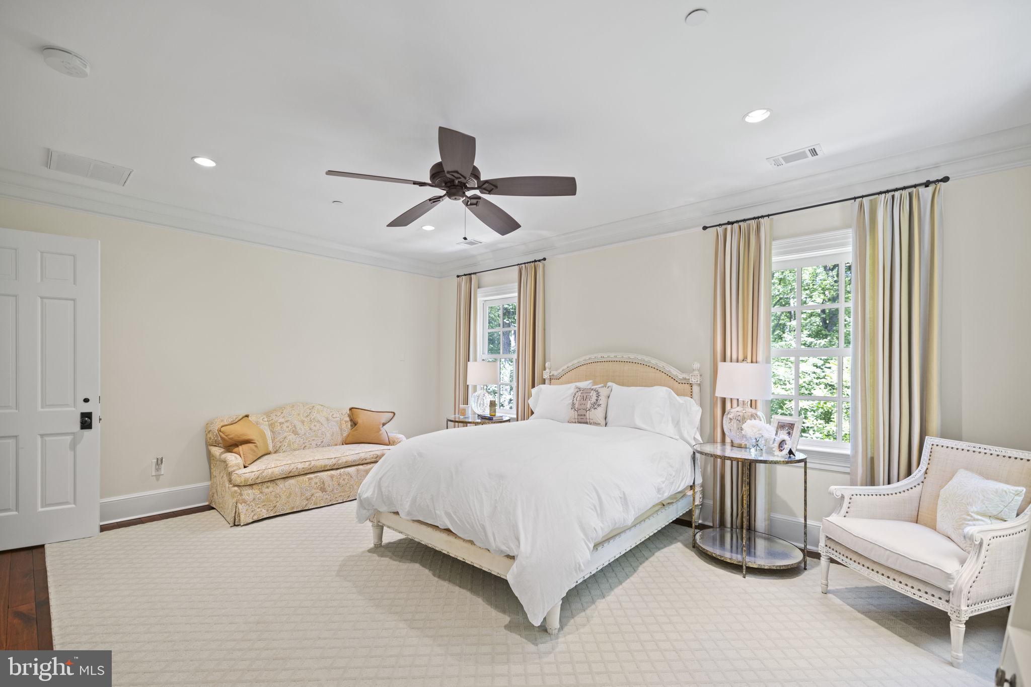 7019 Natelli Woods Ln