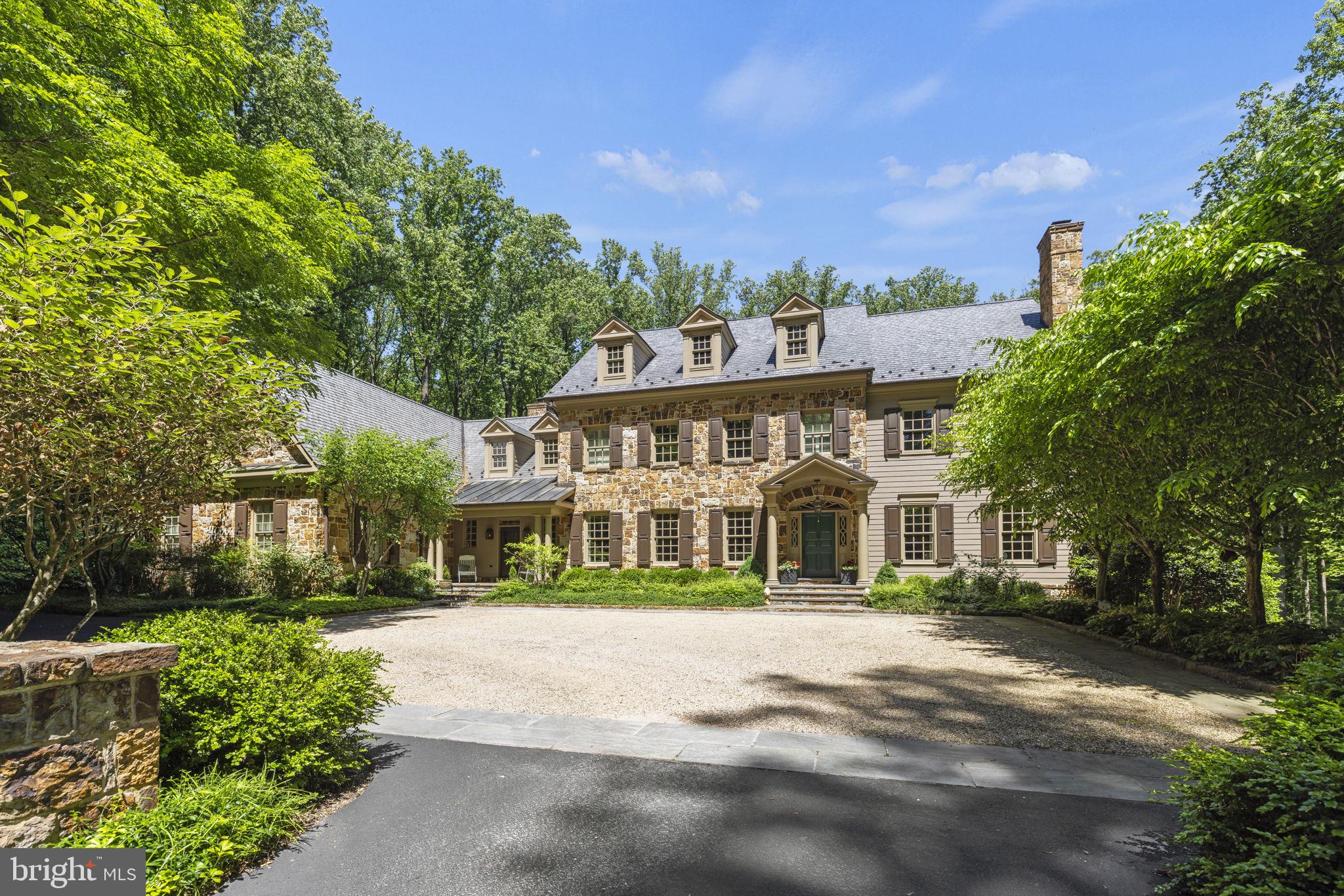 7019 Natelli Woods Ln