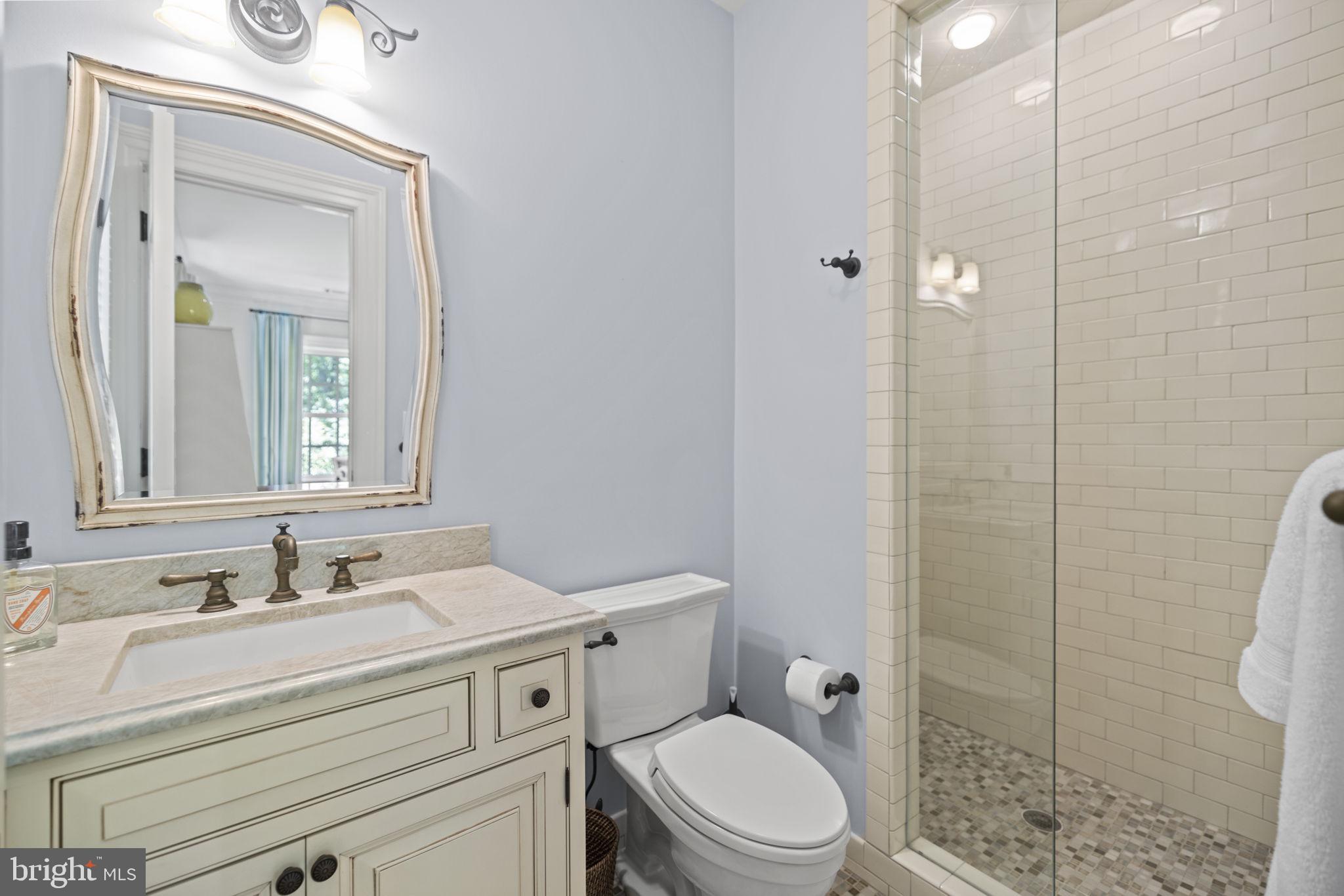 7019 Natelli Woods Ln