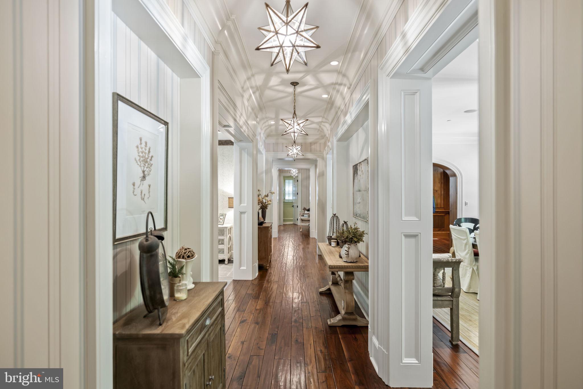 7019 Natelli Woods Ln