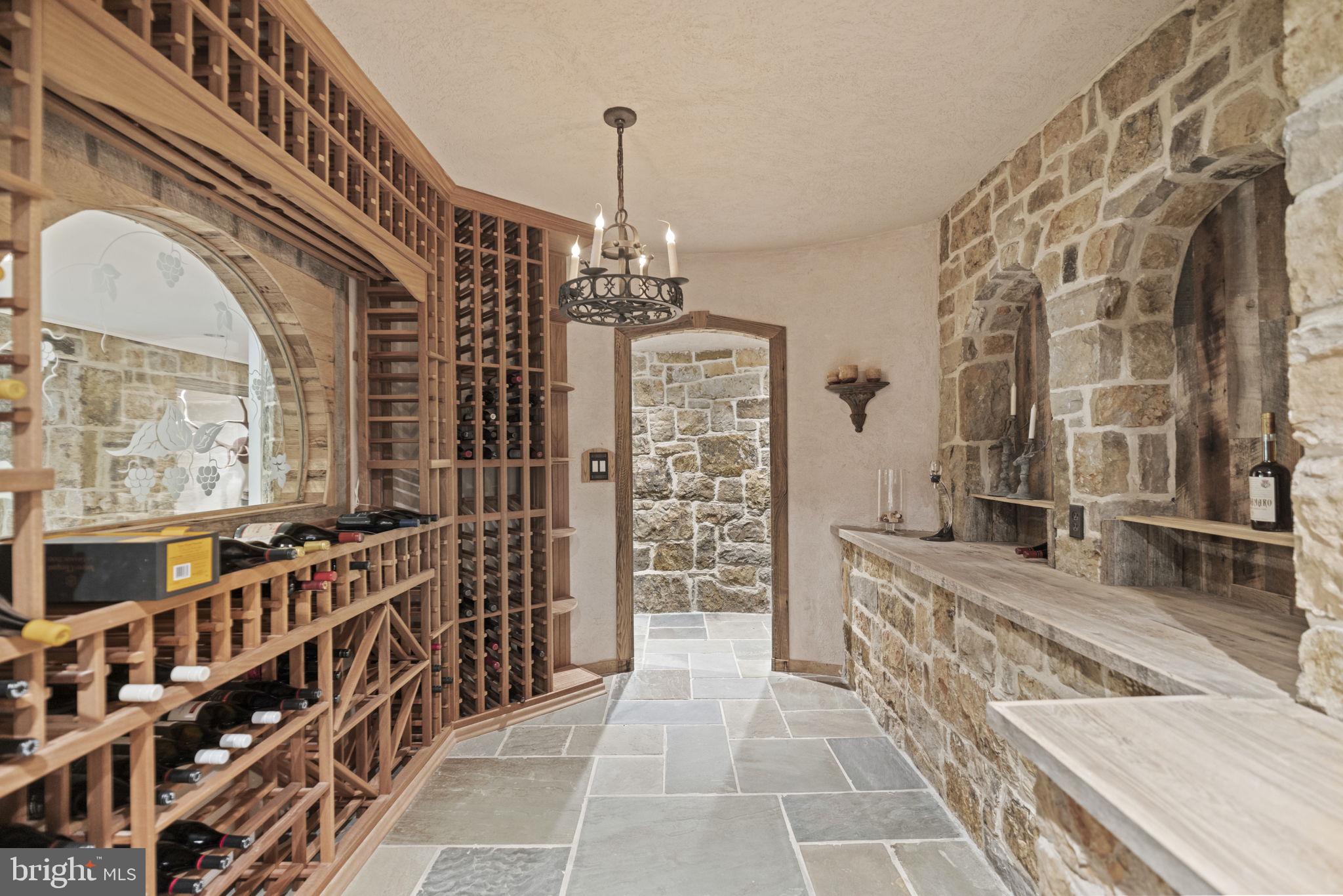 7019 Natelli Woods Ln