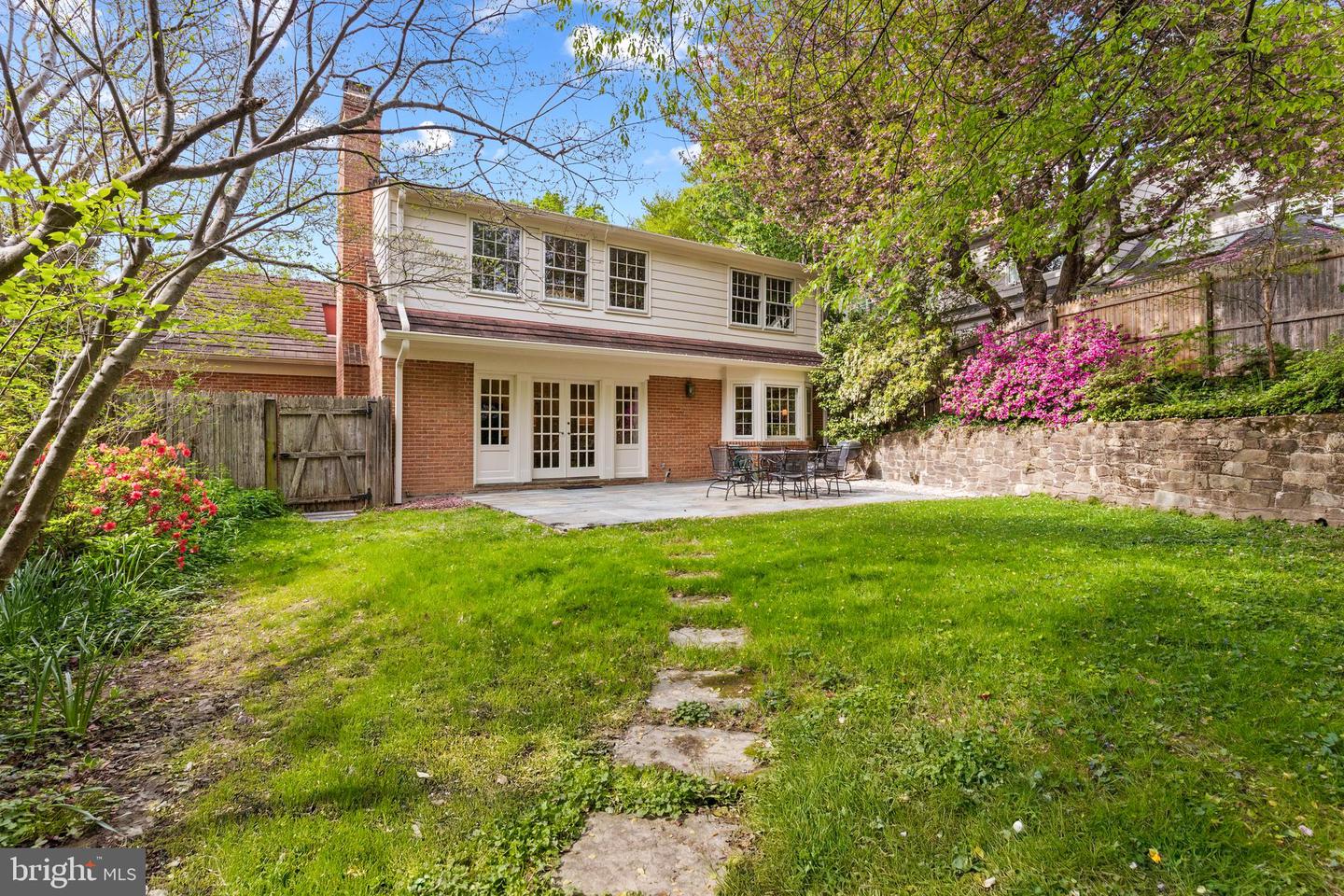 4425 Chalfont Pl