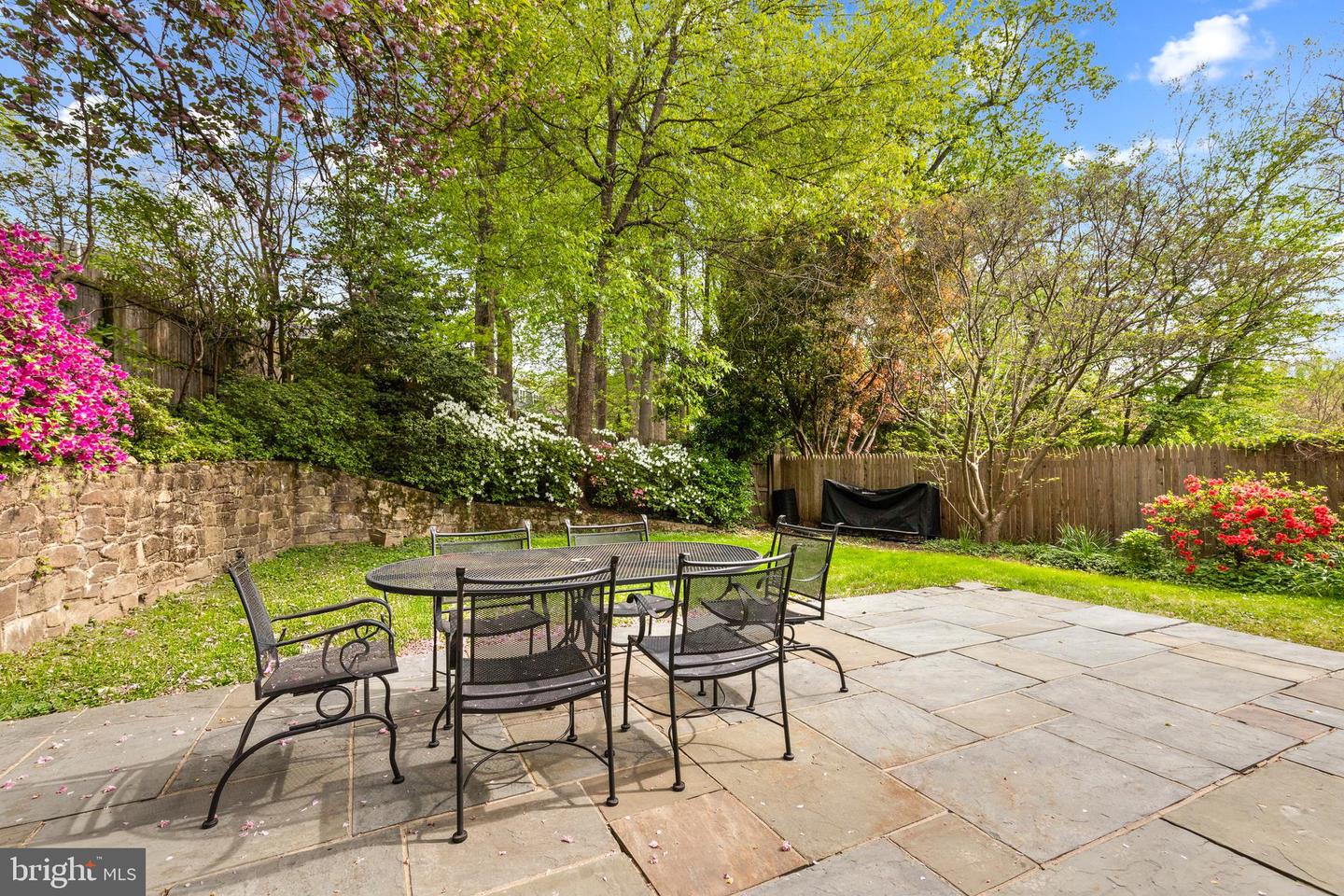 4425 Chalfont Pl