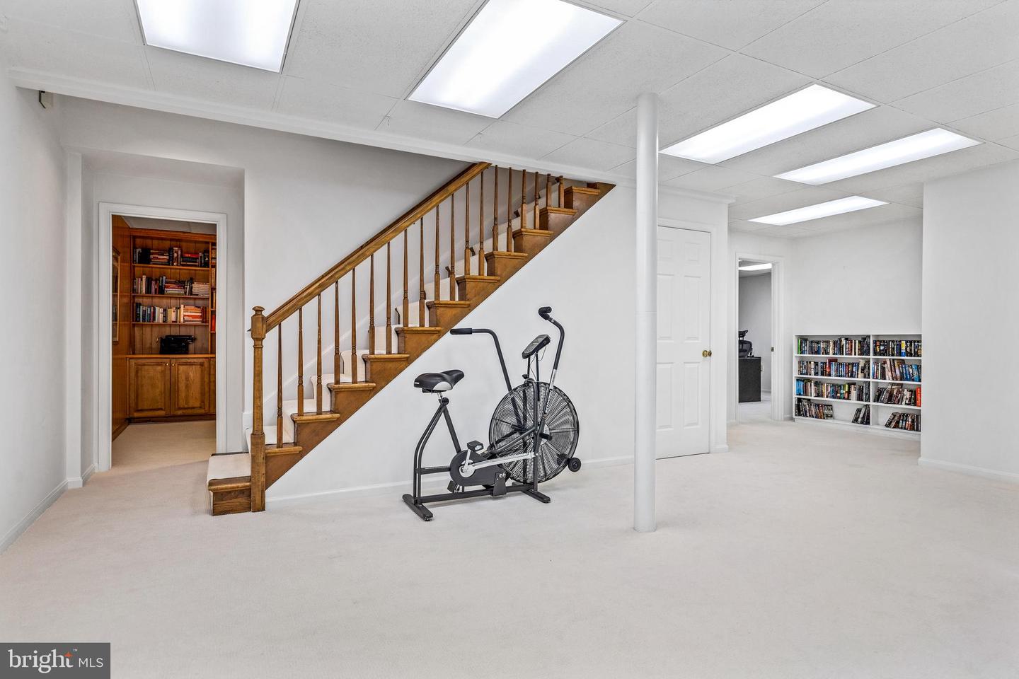 4425 Chalfont Pl