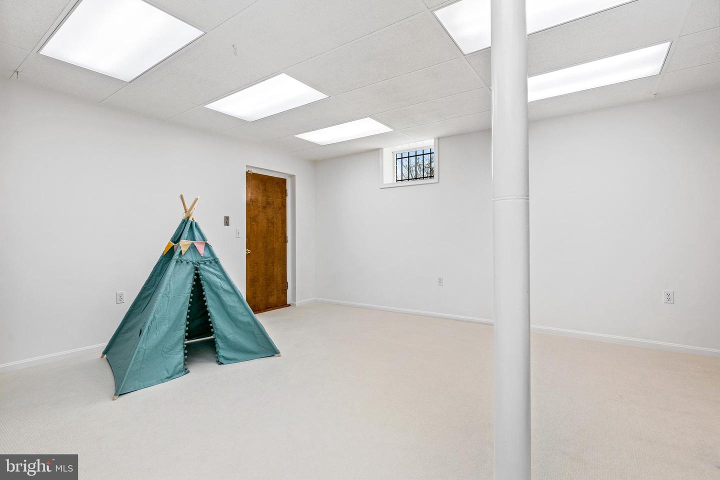 4425 Chalfont Pl