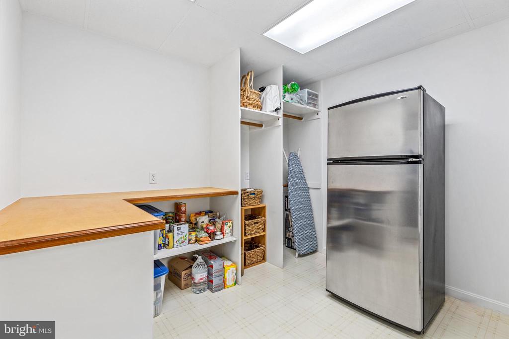 4425 Chalfont Pl