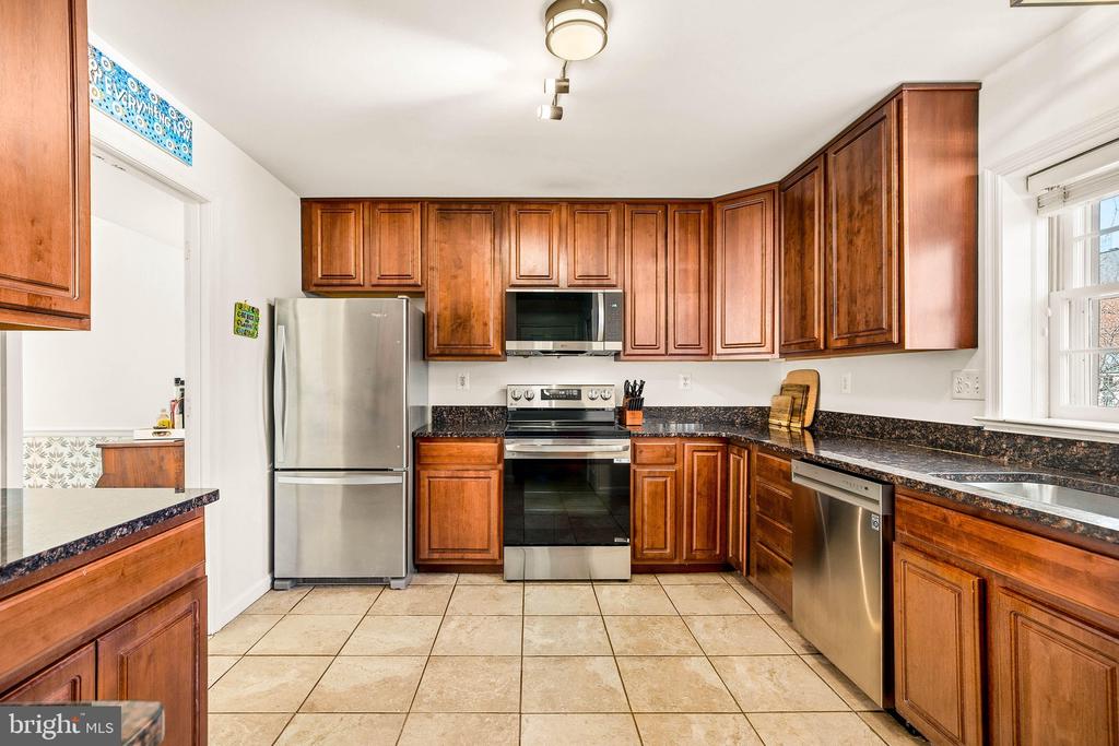 4830 BRADLEY BOULEVARD 213