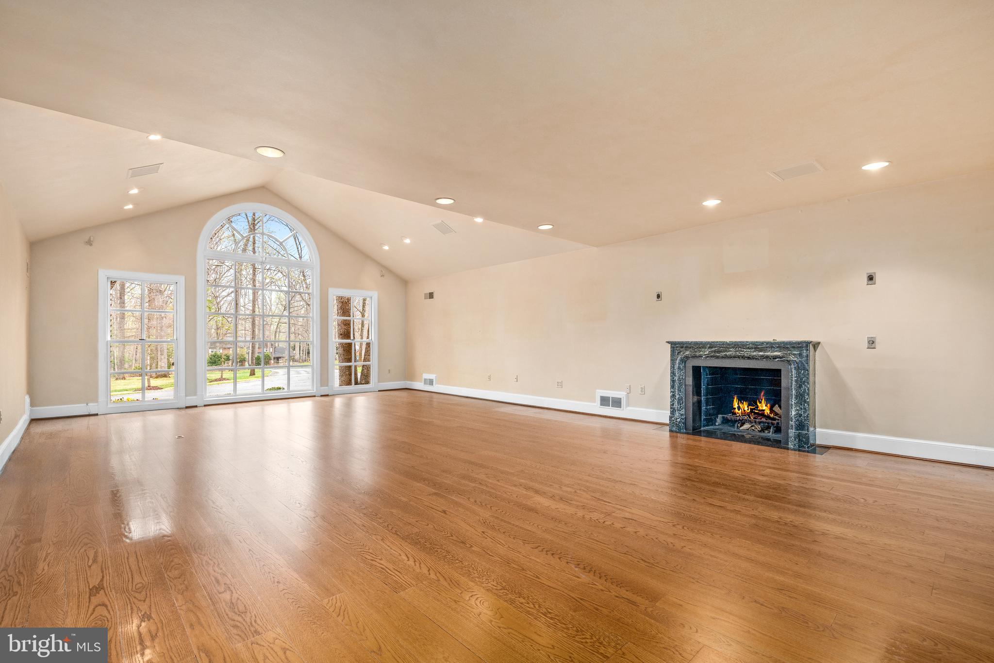 10204 BENTCROSS DRIVE