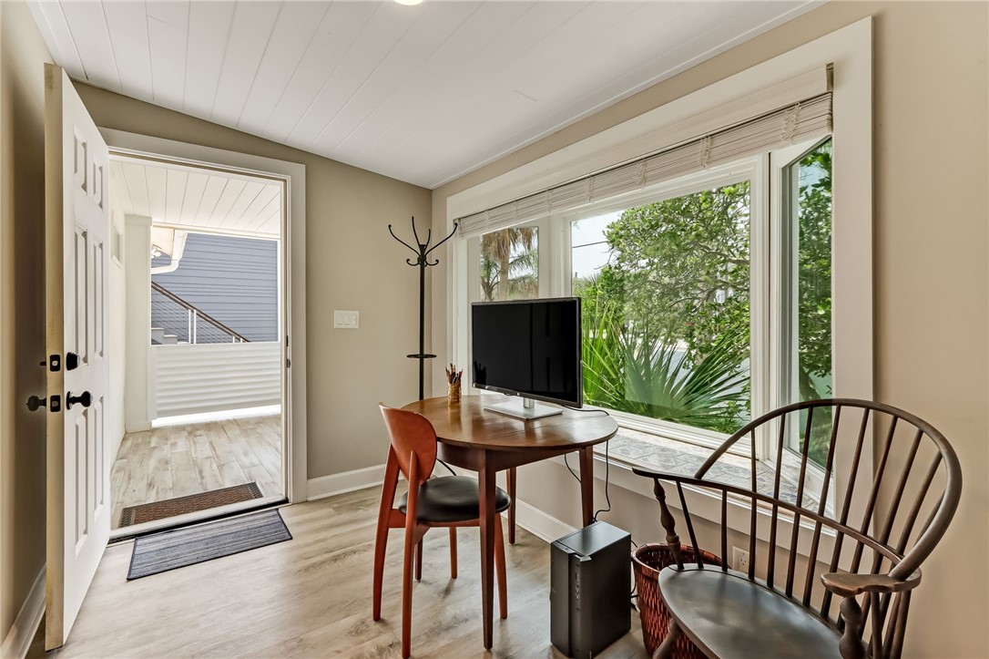 2478 S FLETCHER AVENUE