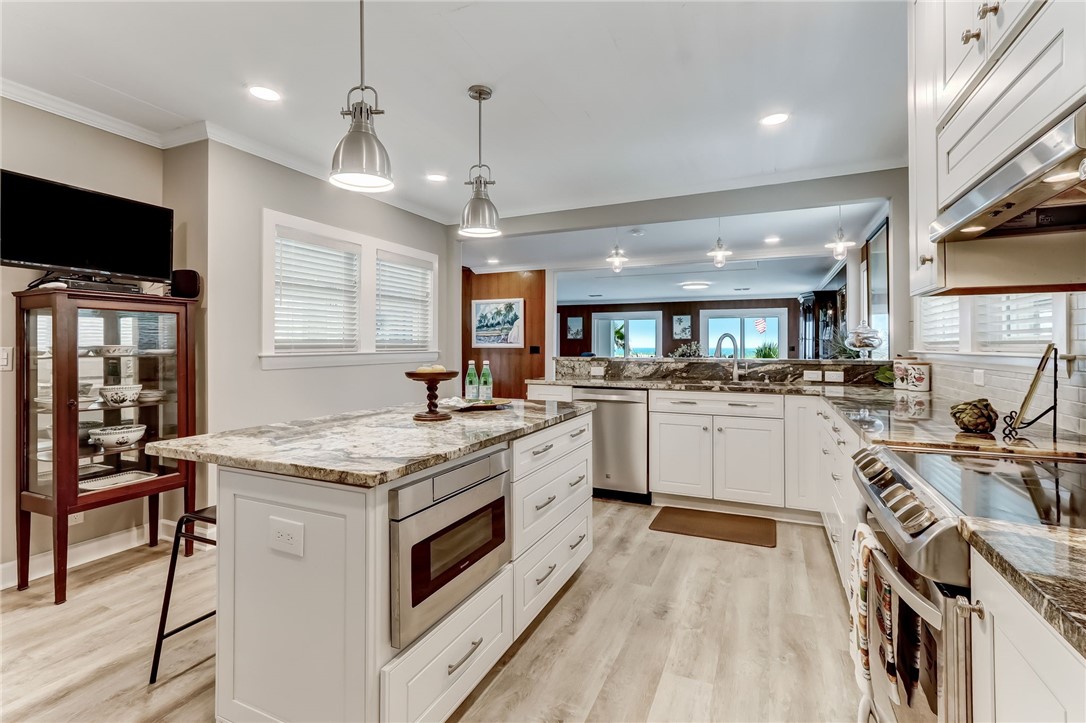 2478 S FLETCHER AVENUE