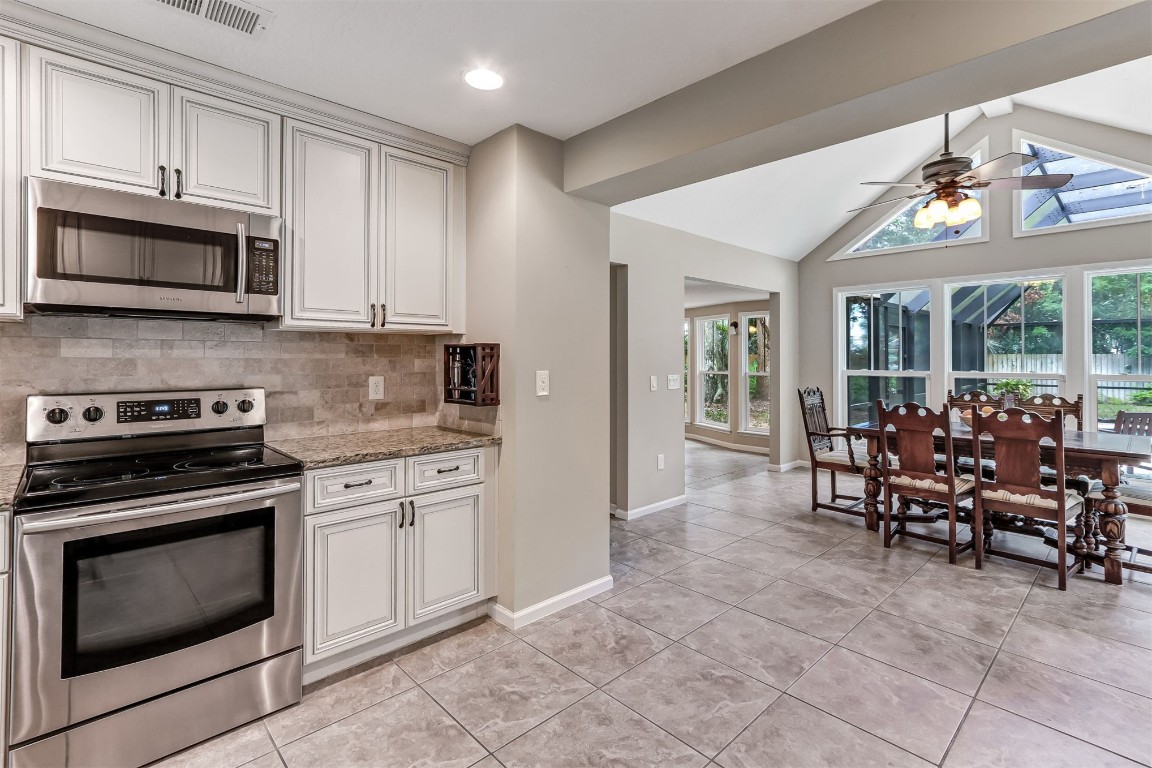 2404 LOS ROBLES DRIVE