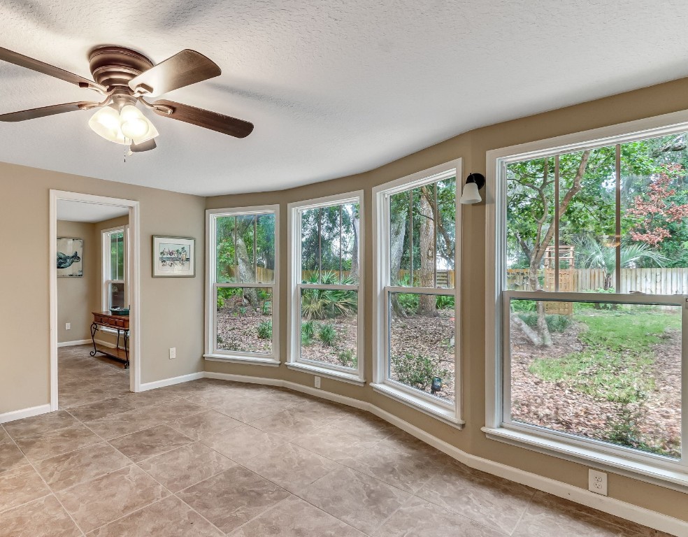 2404 LOS ROBLES DRIVE