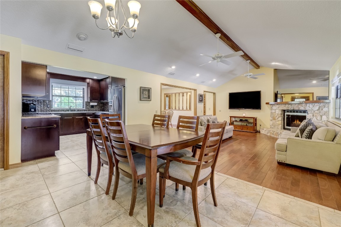 2002 RIVER OAKS DRIVE