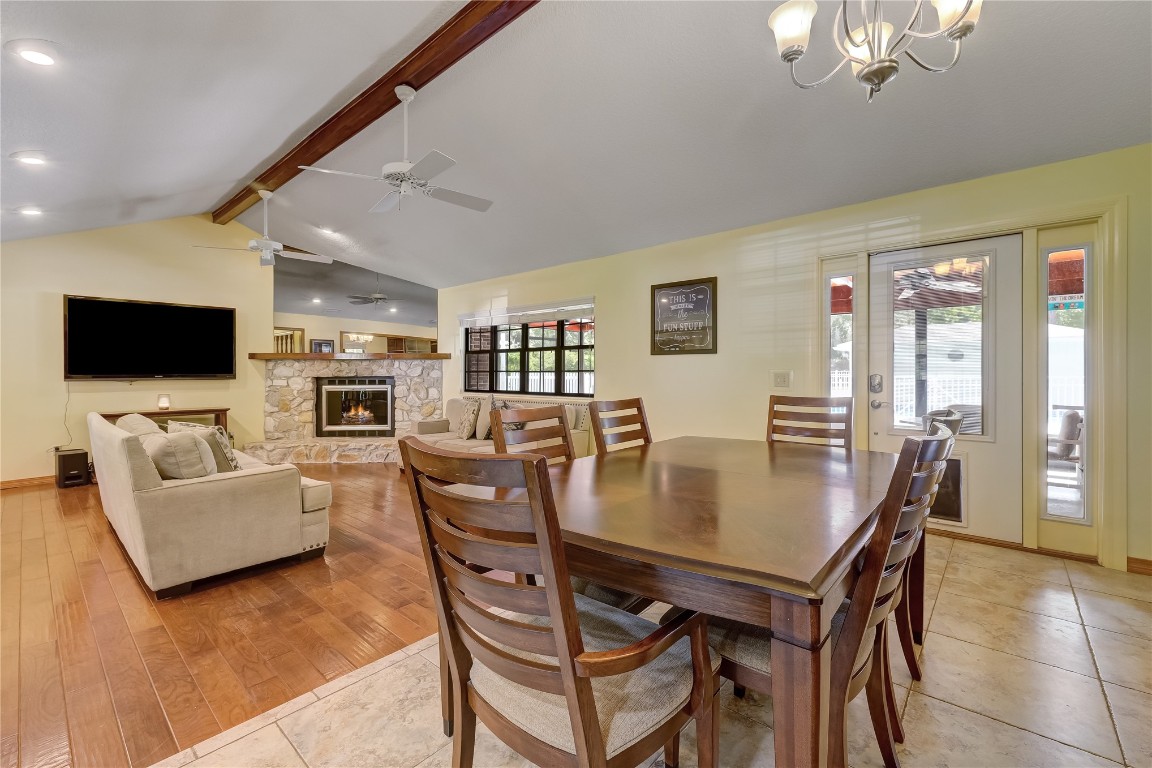 2002 RIVER OAKS DRIVE