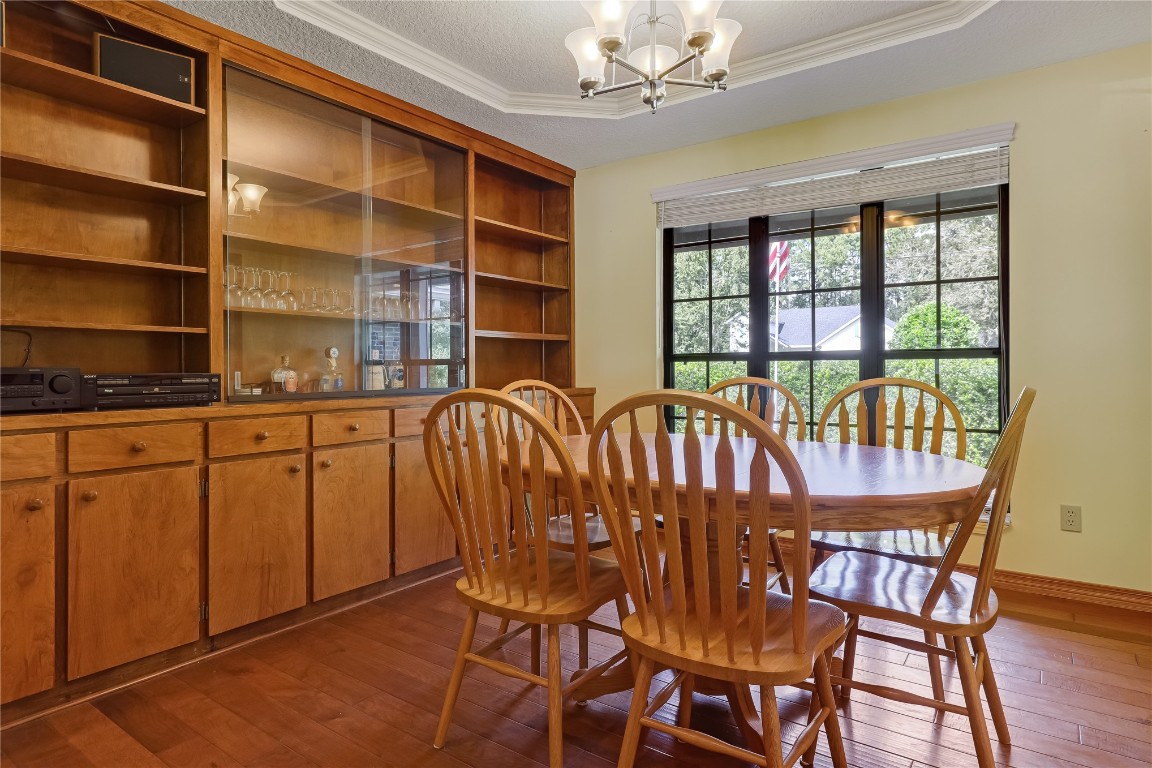 2002 RIVER OAKS DRIVE