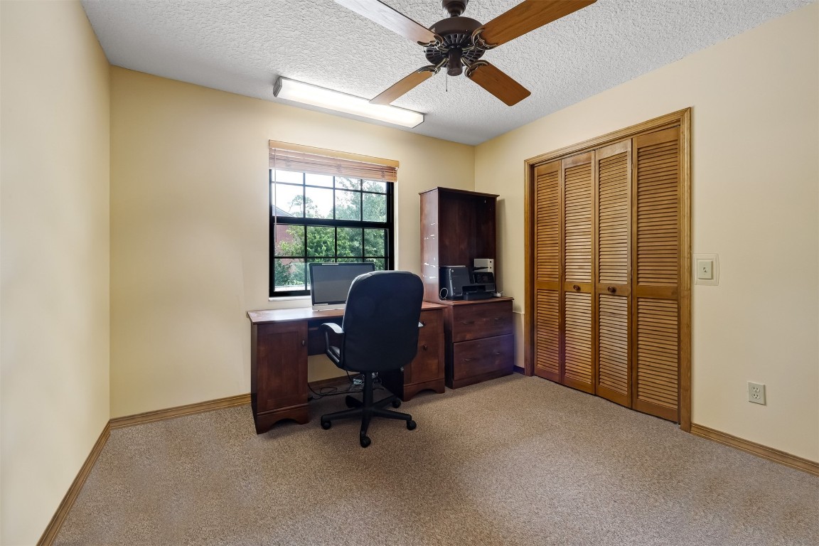 2002 RIVER OAKS DRIVE