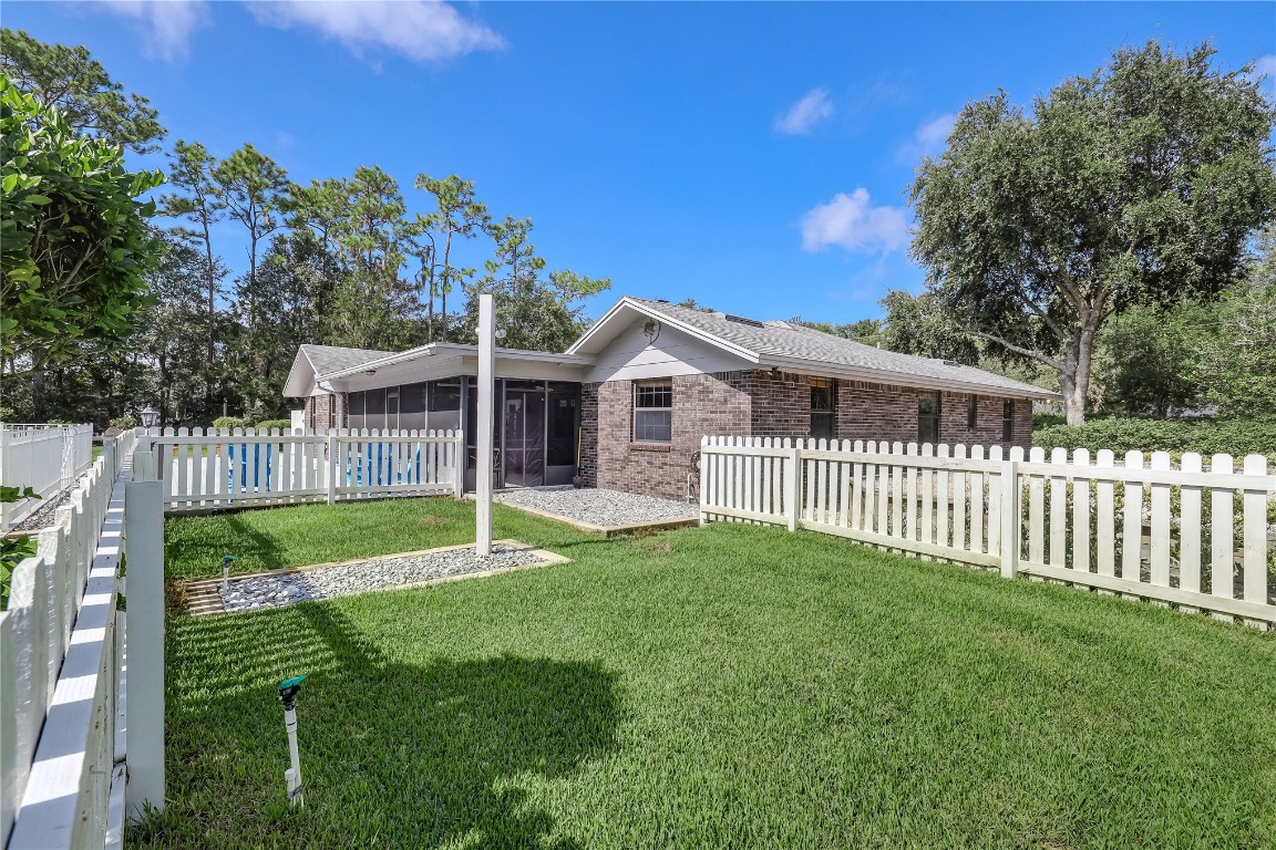 2002 RIVER OAKS DRIVE