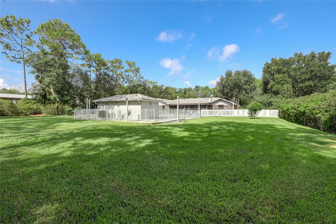 2002 RIVER OAKS DRIVE