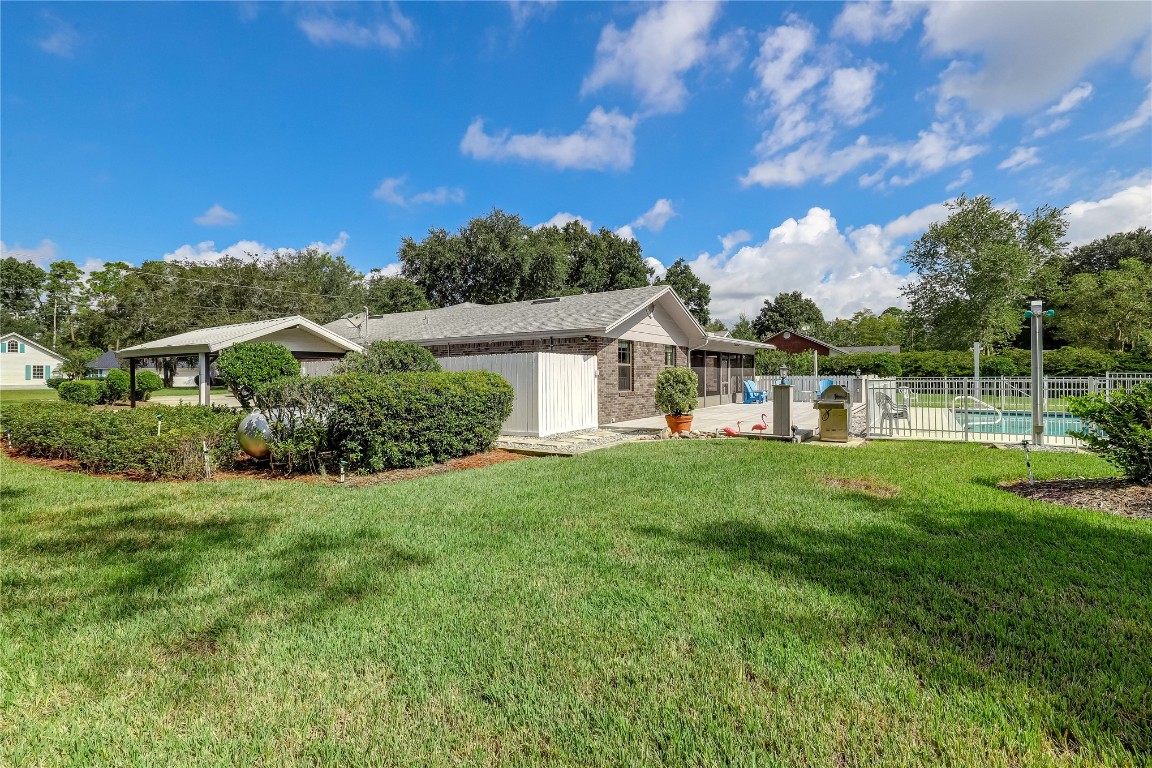 2002 RIVER OAKS DRIVE