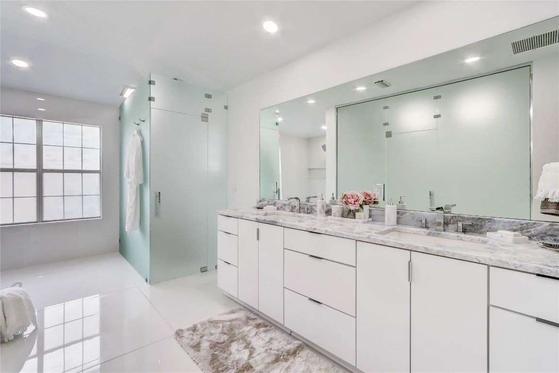 2791 S OCEAN OAKS DRIVE