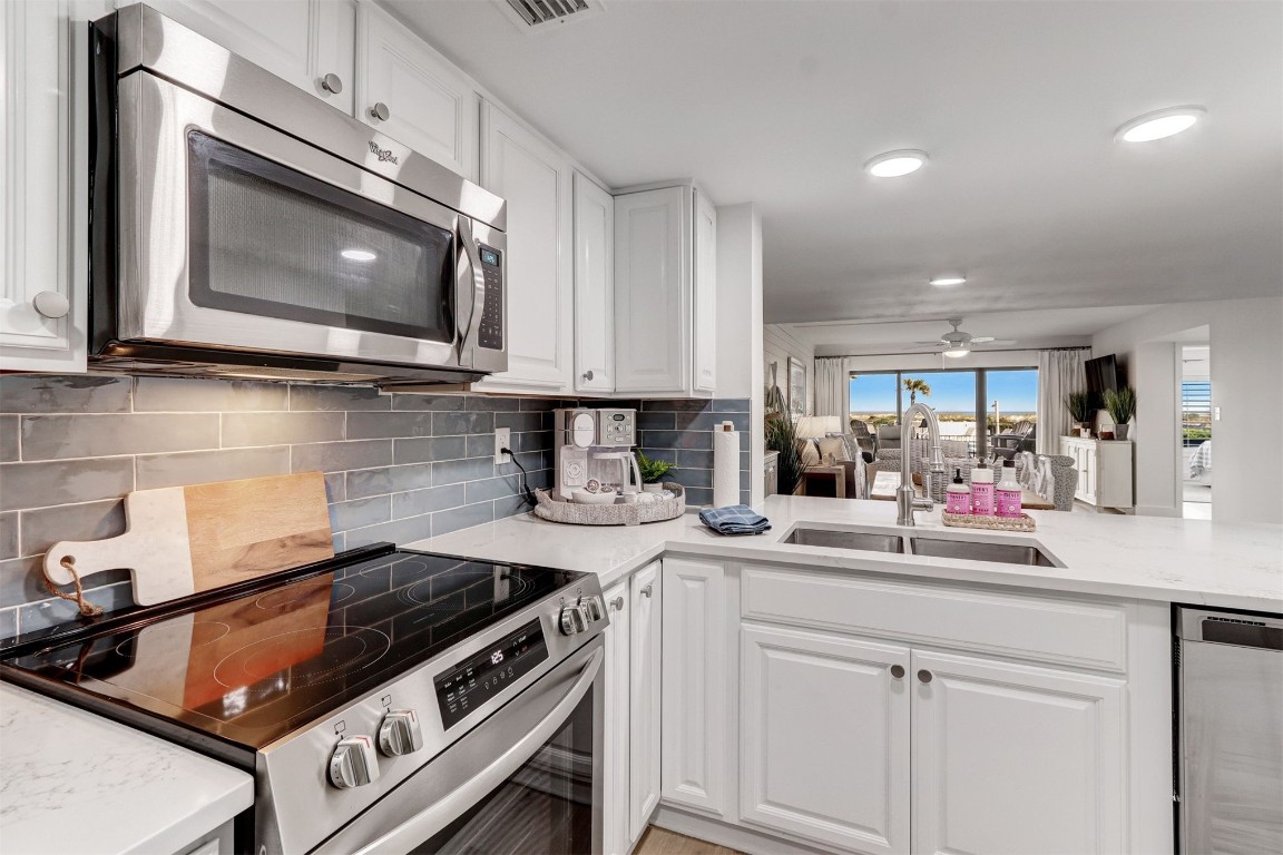 4800 AMELIA ISLAND PARKWAY B103