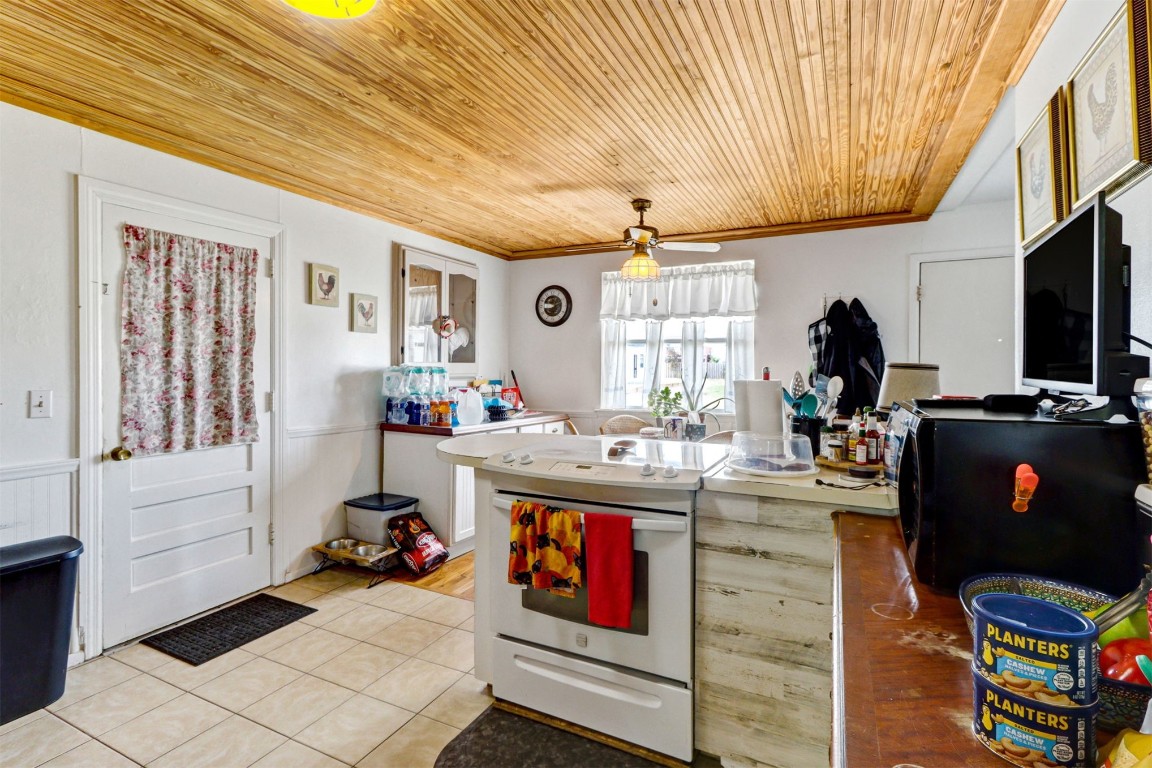 538 N FLETCHER AVENUE