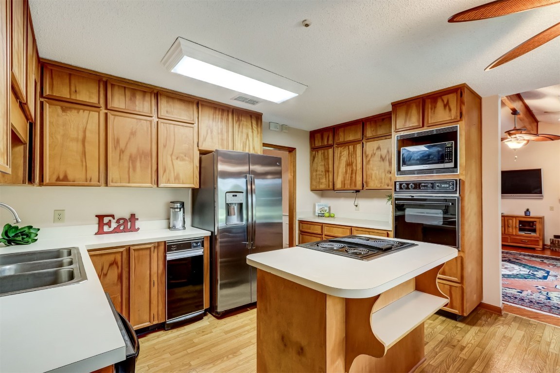 2601 VIA DEL REY ROAD