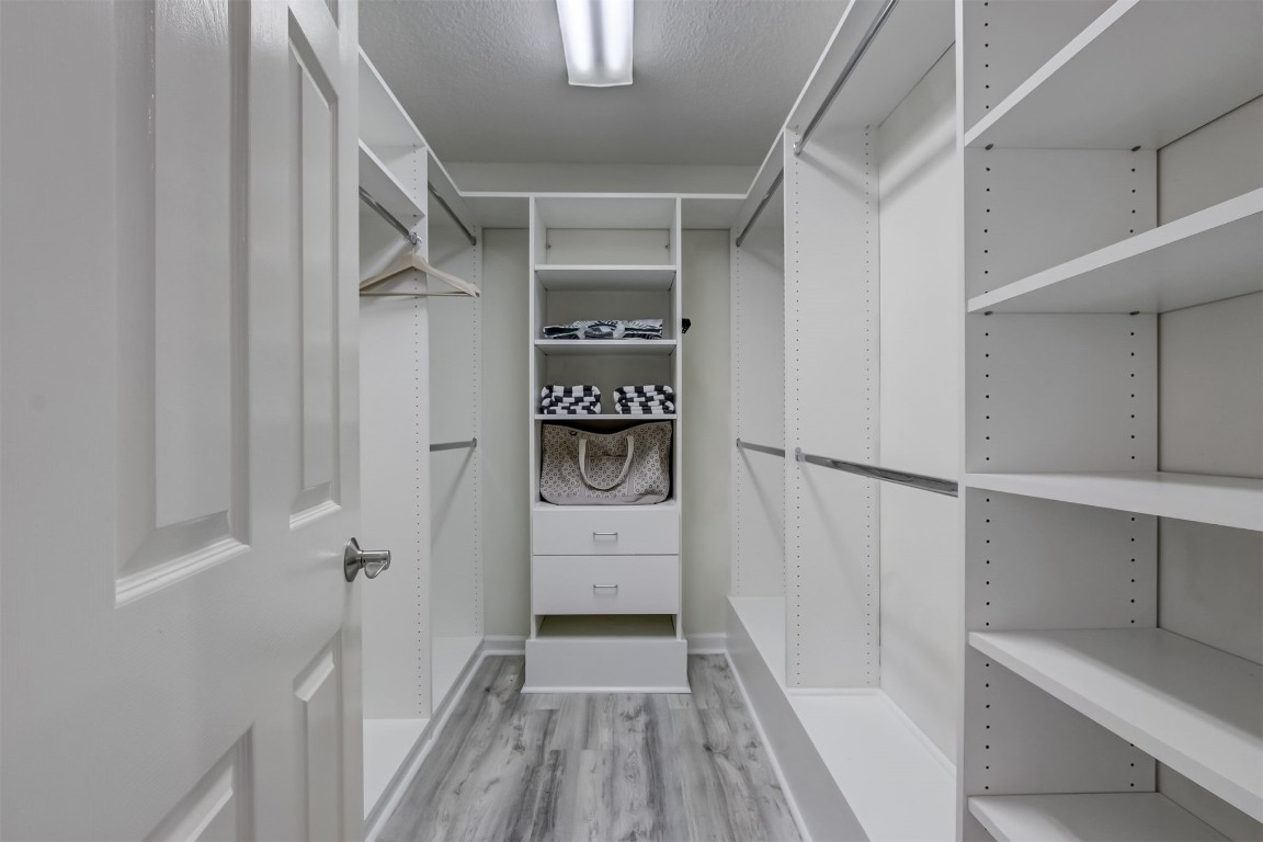 19 SPARKLEBERRY COURT