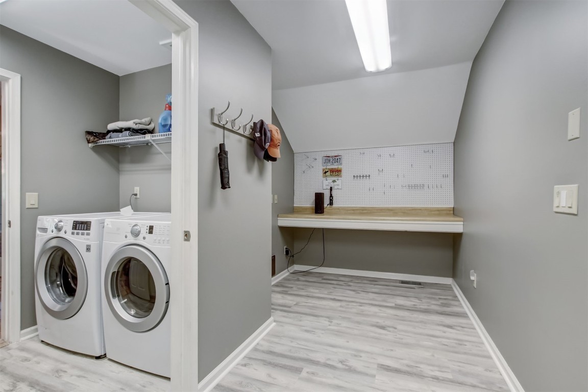 19 SPARKLEBERRY COURT