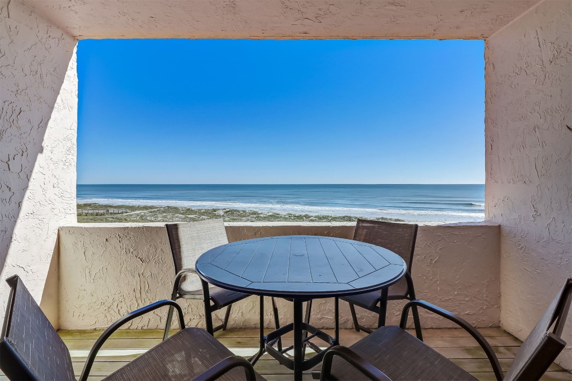 291 SANDCASTLES COURT