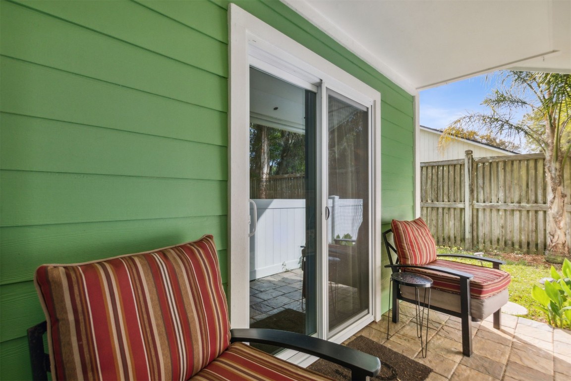 2033 BONNIE OAKS DRIVE