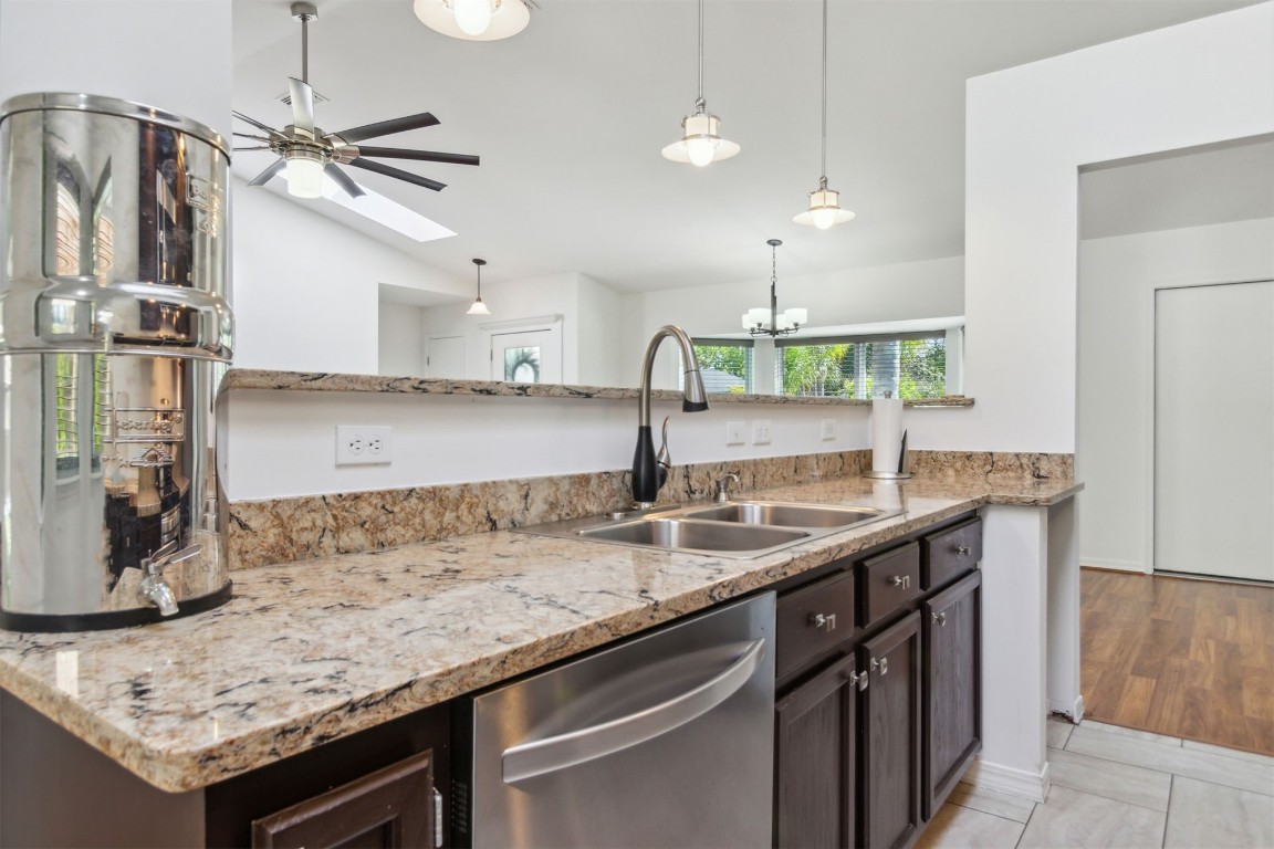 2033 BONNIE OAKS DRIVE