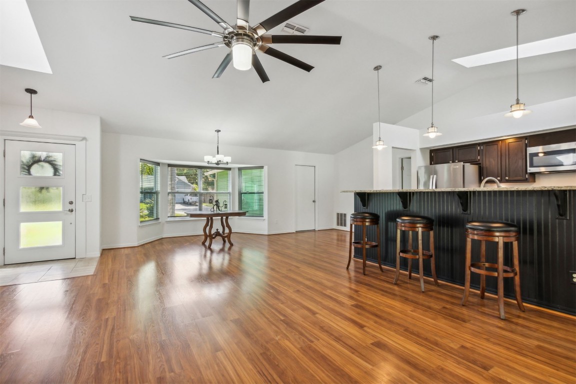 2033 BONNIE OAKS DRIVE