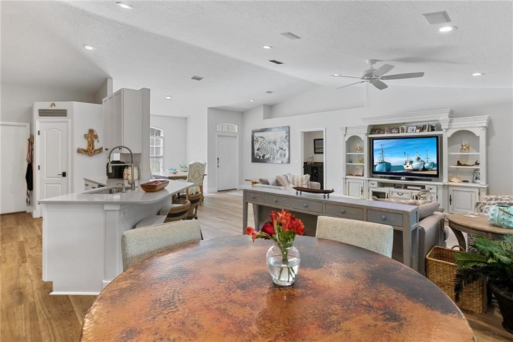 95187 TWIN OAKS LANE