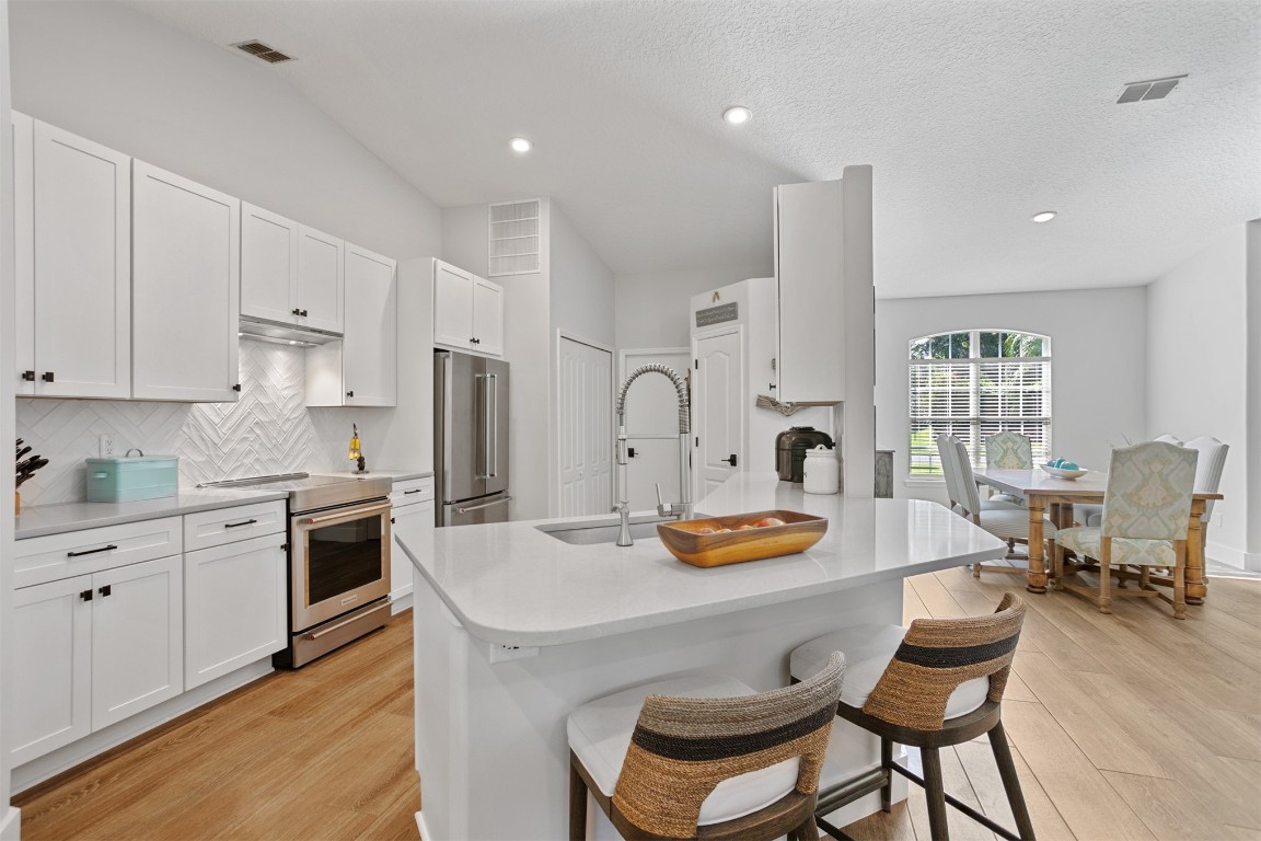 95187 TWIN OAKS LANE