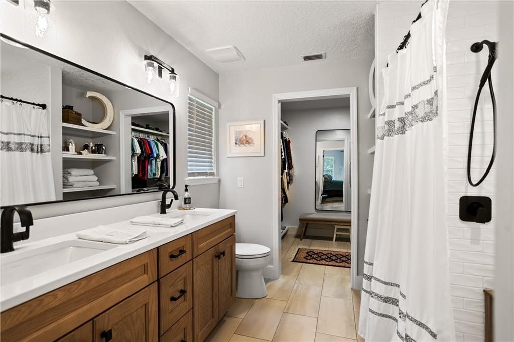 95187 TWIN OAKS LANE