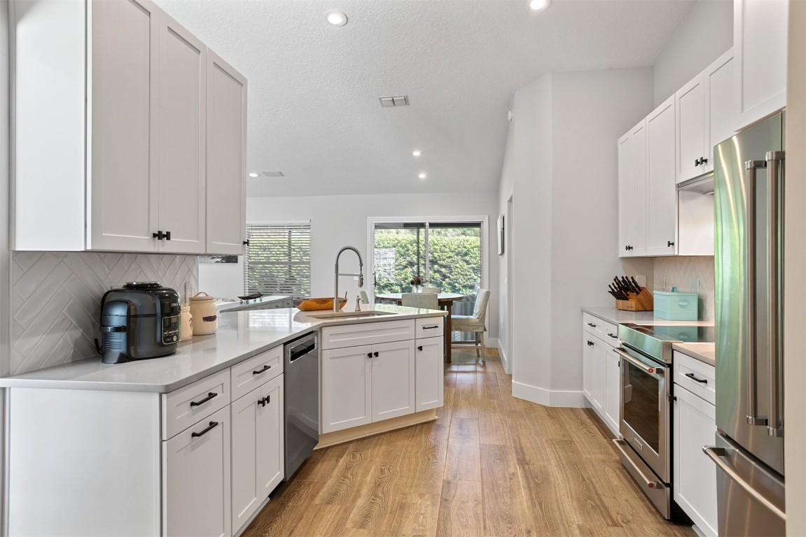 95187 TWIN OAKS LANE