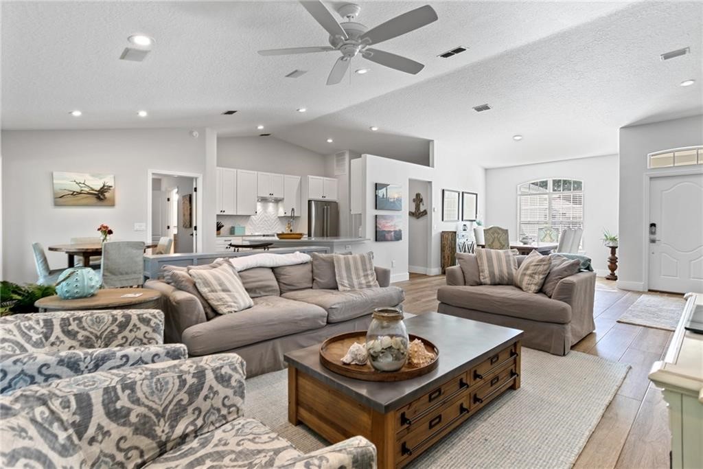 95187 TWIN OAKS LANE