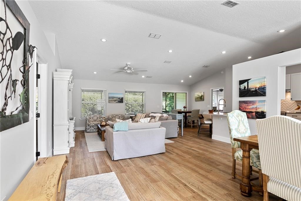 95187 TWIN OAKS LANE