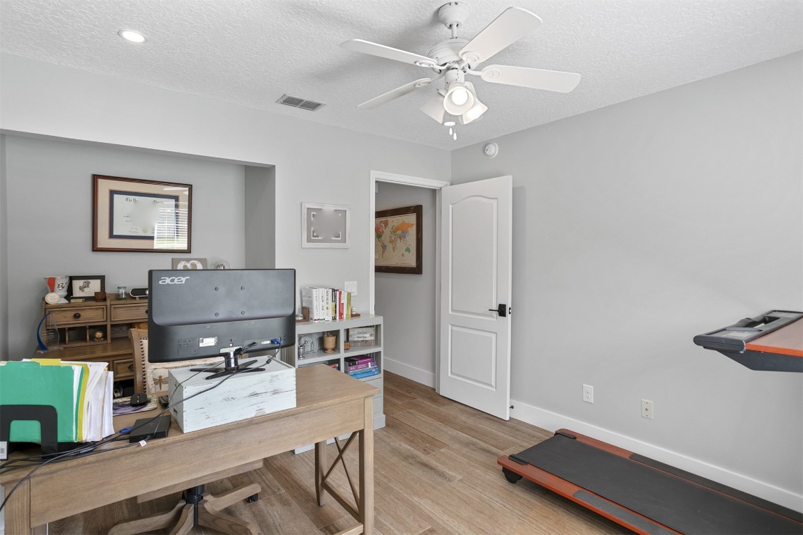 95187 TWIN OAKS LANE