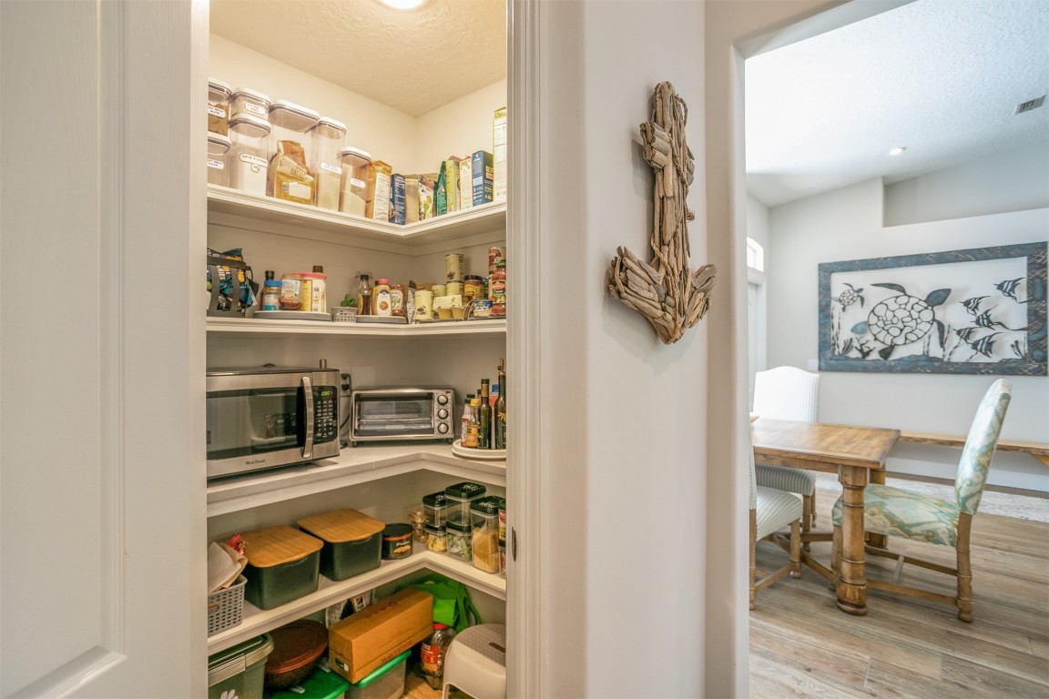 95187 TWIN OAKS LANE