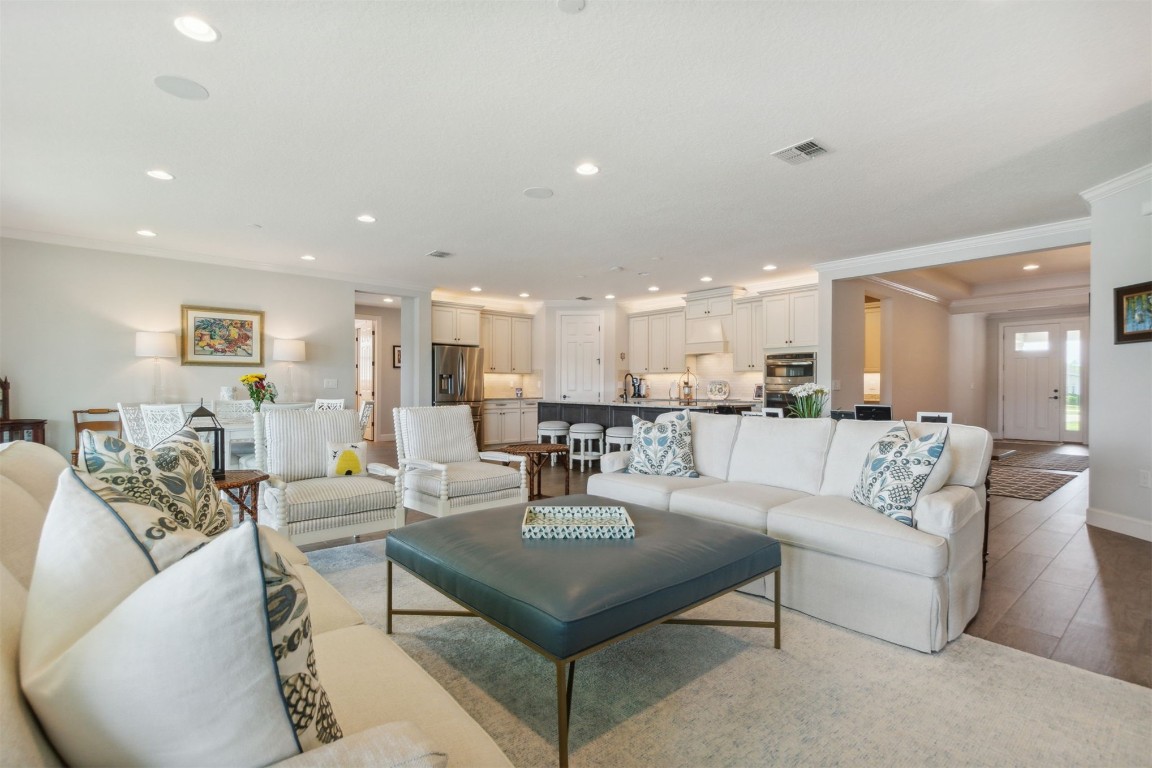 85100 MAJESTIC WALK BOULEVARD