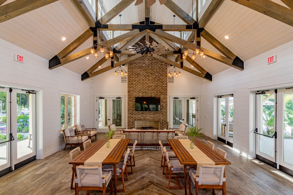 36 SALT HAMMOCK COURT